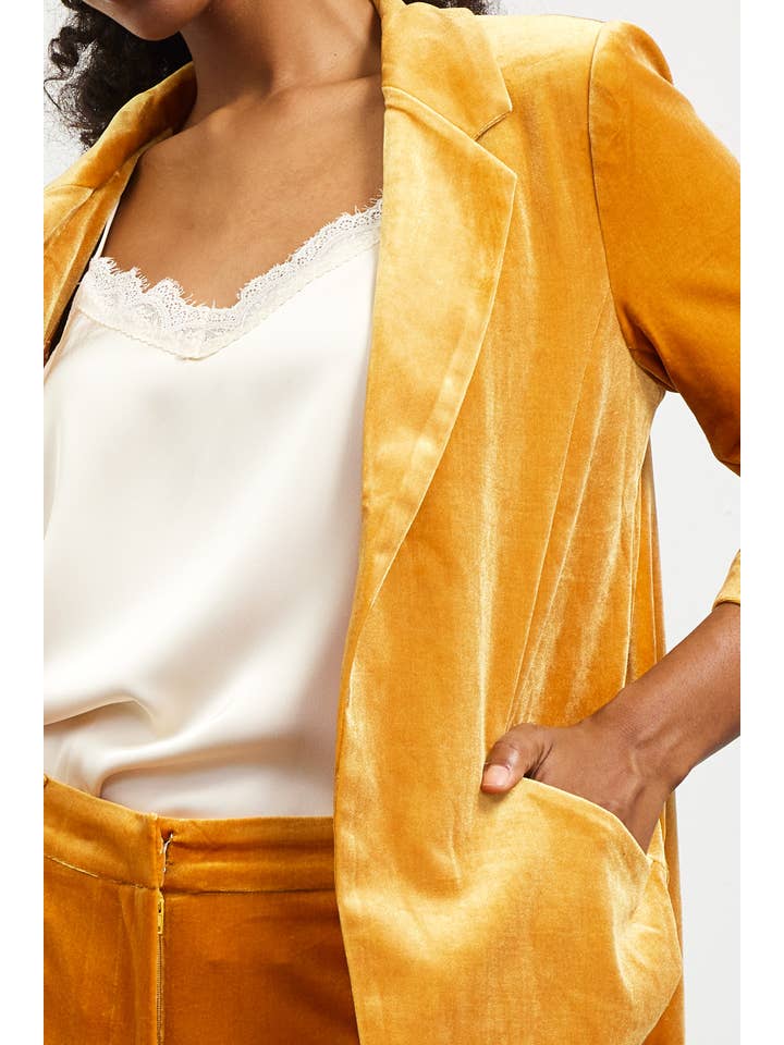 SKIES ARE BLUE - Wholesale Blazer - Women's - Velvet Blazer with Ruched Sleeves3
