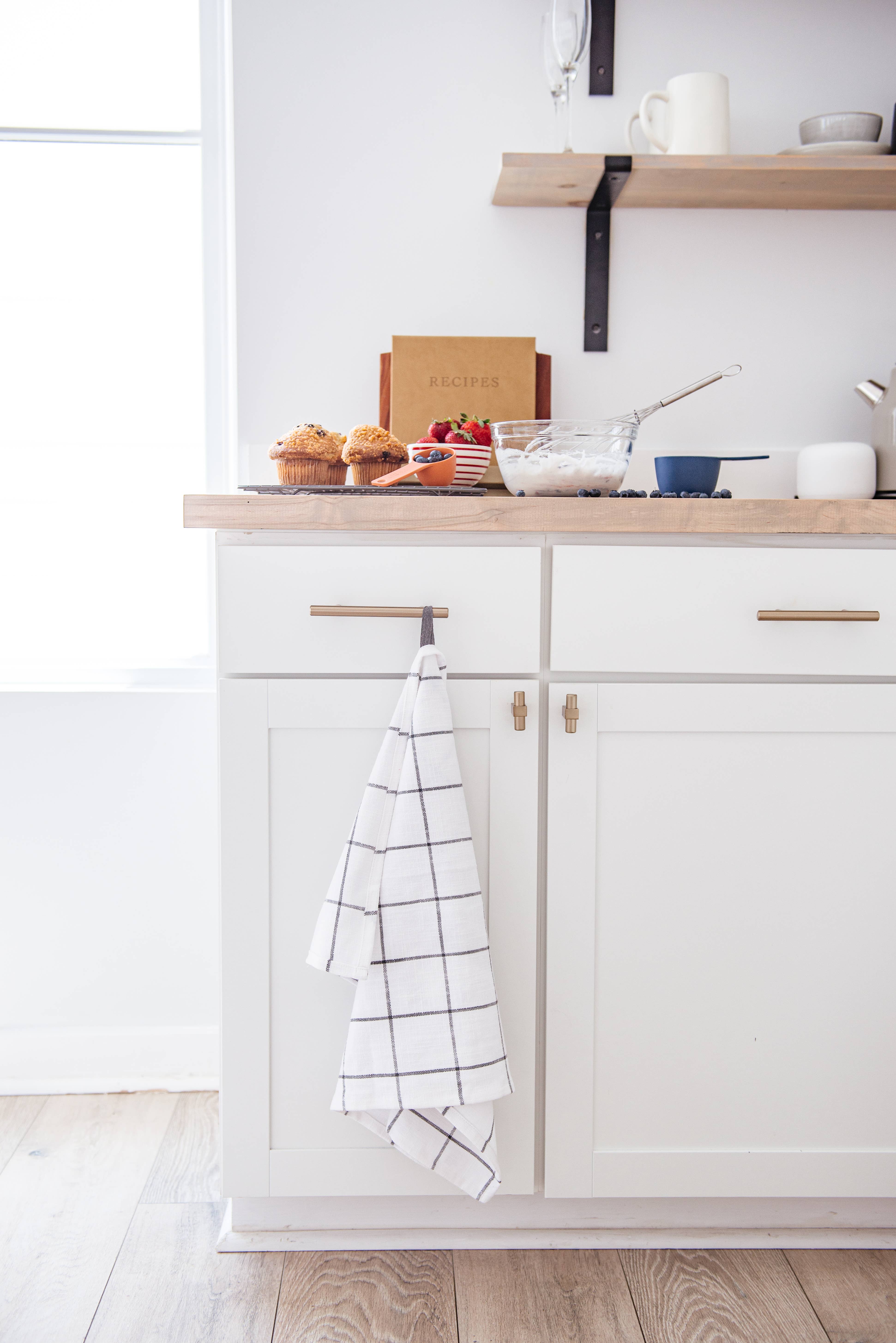 LLdecor - Wholesale Tea Towel - Set of 6,  2 Kitchen Towels, 3 Dishcloths & Canvas Basket6