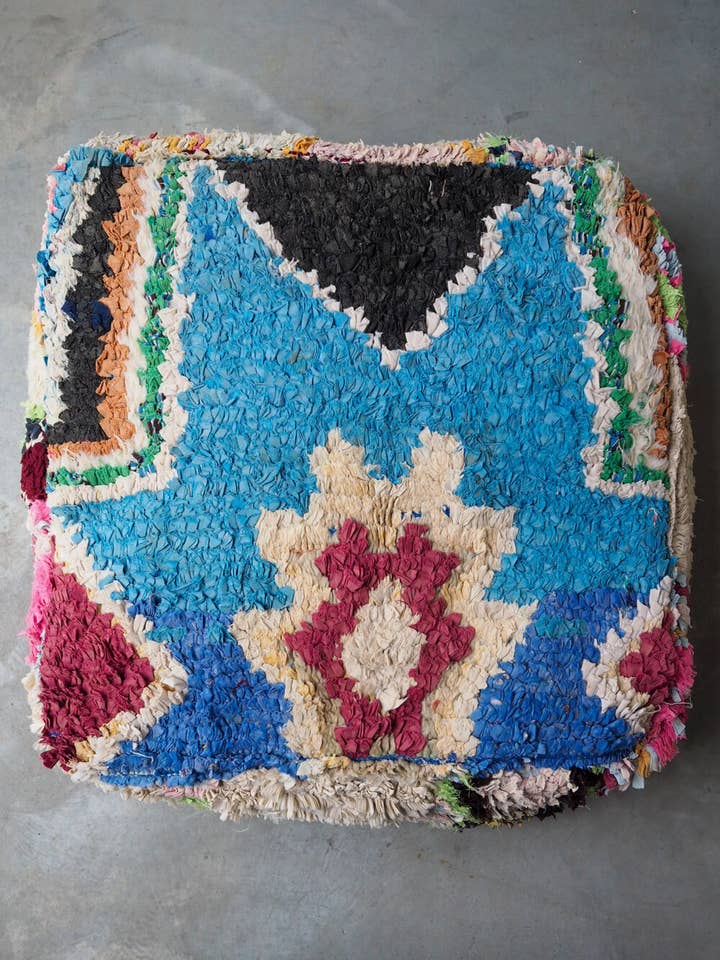 Marokkaanse vintage poef - Nr. 15 voor wholesale door Äventyr