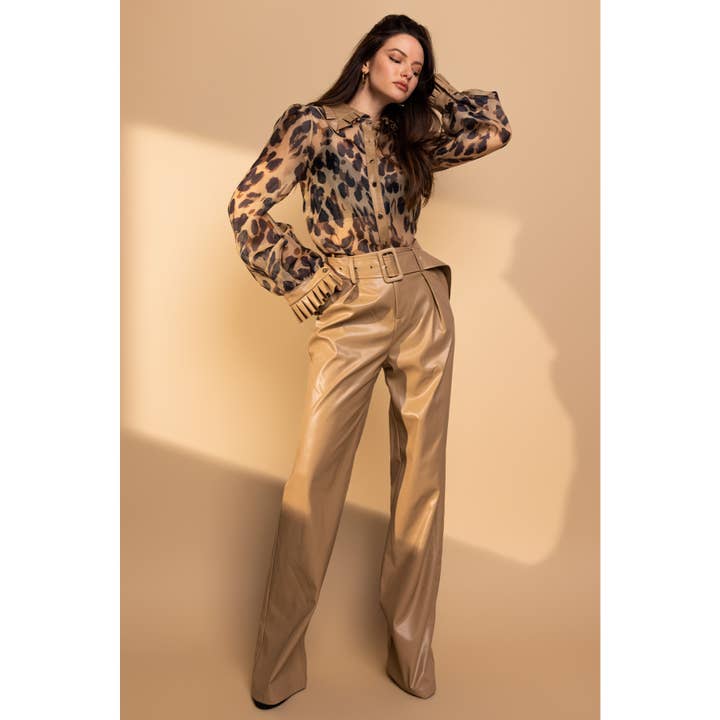 SET TOP CON PANTALONI LUNGHI IN POLIURETANO CON STAMPA LEOPARDATA per la vendita all'ingrosso da parte di The Sang