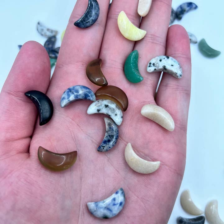 Oils and Auras - Wholesale Spiritual Stone/Crystal - Crystal Moon Carving - Assorted Mini Crystal Moon