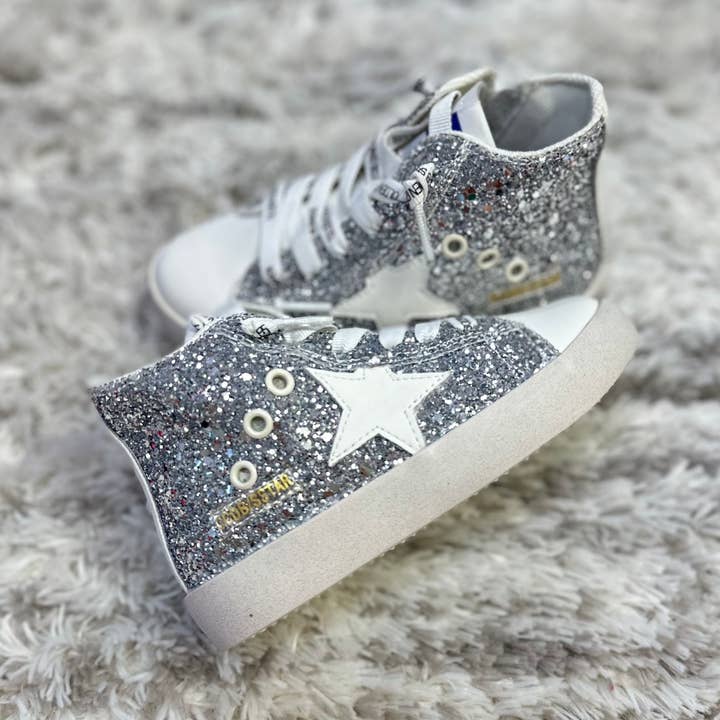 Torn and Trendy - Wholesale Lifestyle Sneakers - Kids - Silver Glitter Hi Top0