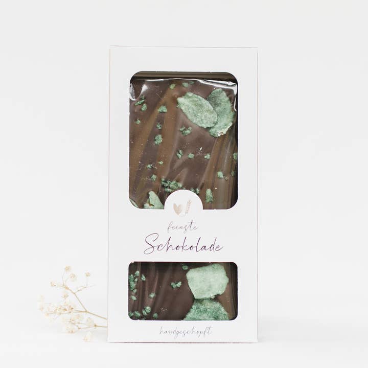 dark chocolate - candied mint flower for wholesale by Bake Affair GmbH