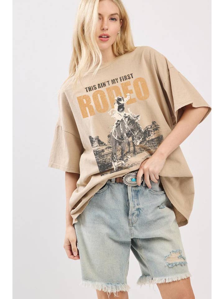 Zutter - Wholesale Screen Printed T-Shirt - Women's - This Ain'T My First Rodeo Graphic Oversized Seamless Box Tee2