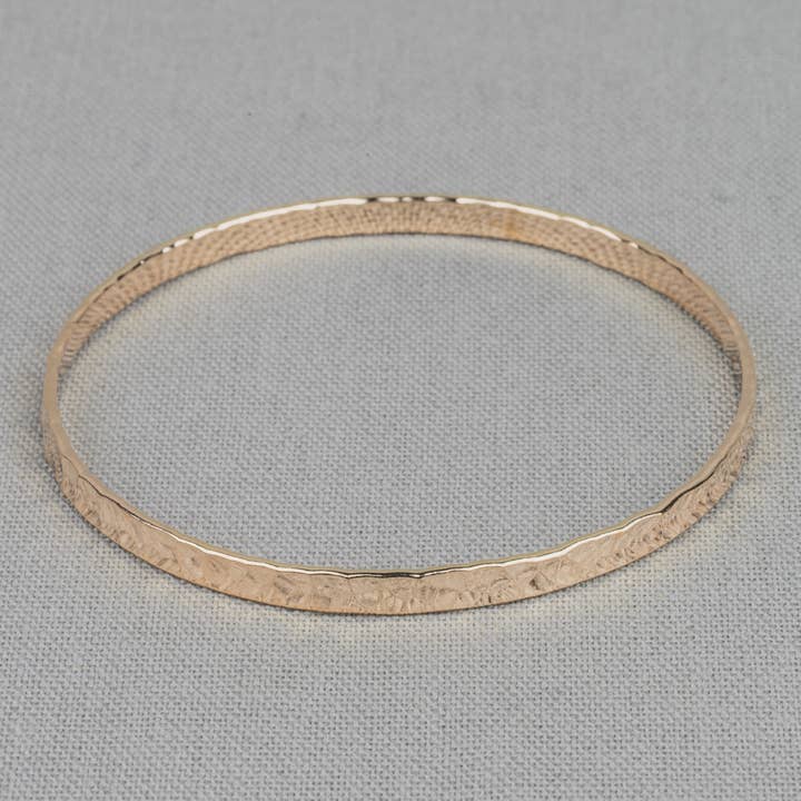Goldfilled hammered bracelet for wholesale by Jéh Jewels