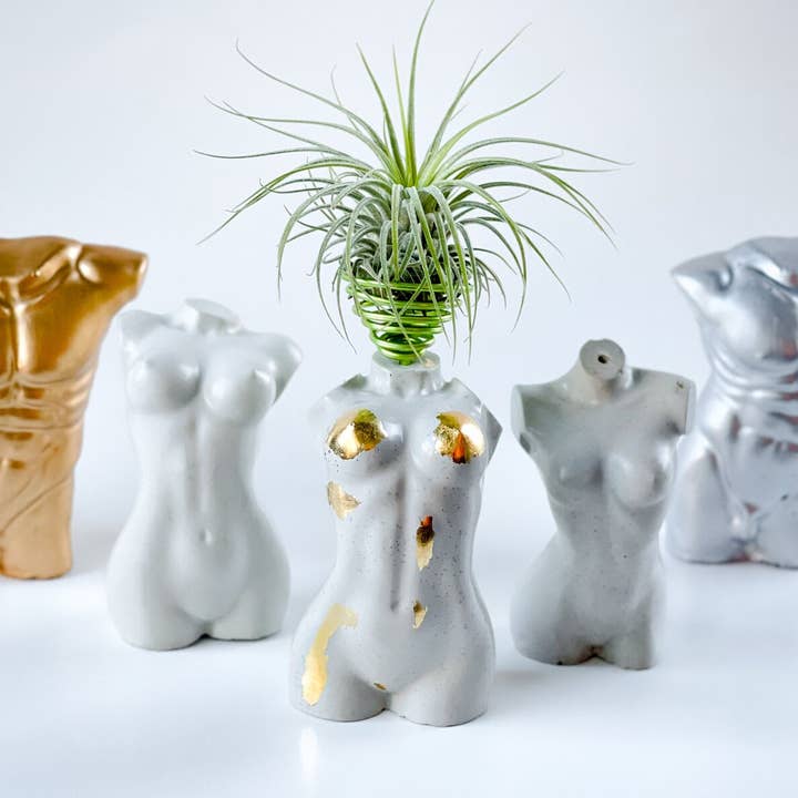 Porta piante aeree unico | Torso scultura corpo donna per la vendita all'ingrosso da parte di Planters Made in the USA