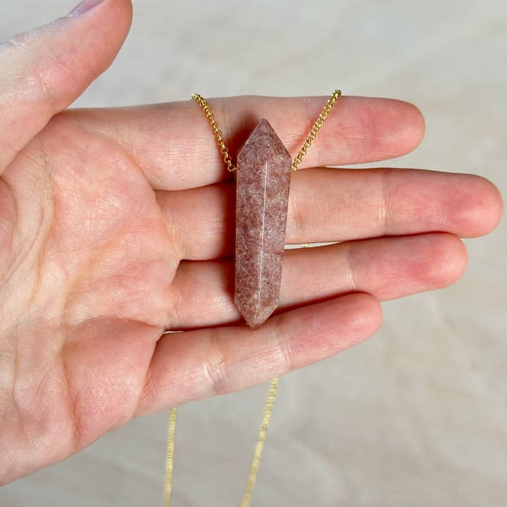 Earth & Elm - Wholesale Pendant/Charm Necklace - Strawberry Quartz Point Necklace4