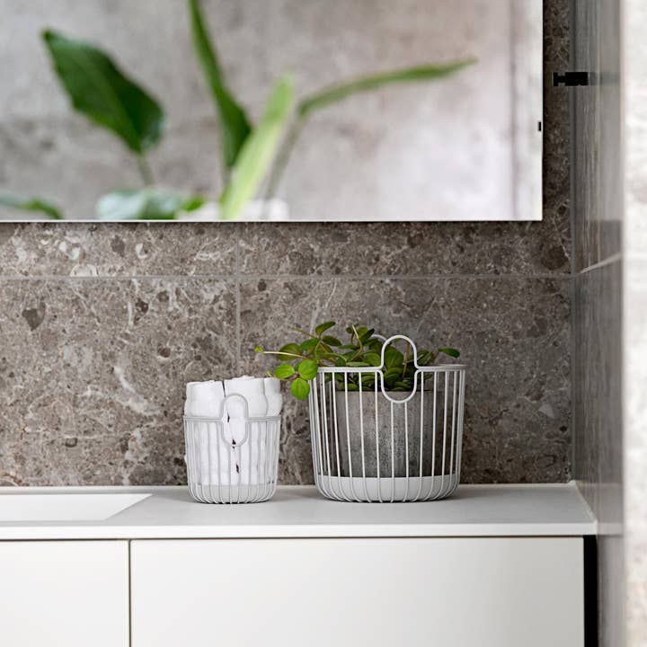 Panier en métal Inu / Petit pour la vente par Zone Denmark