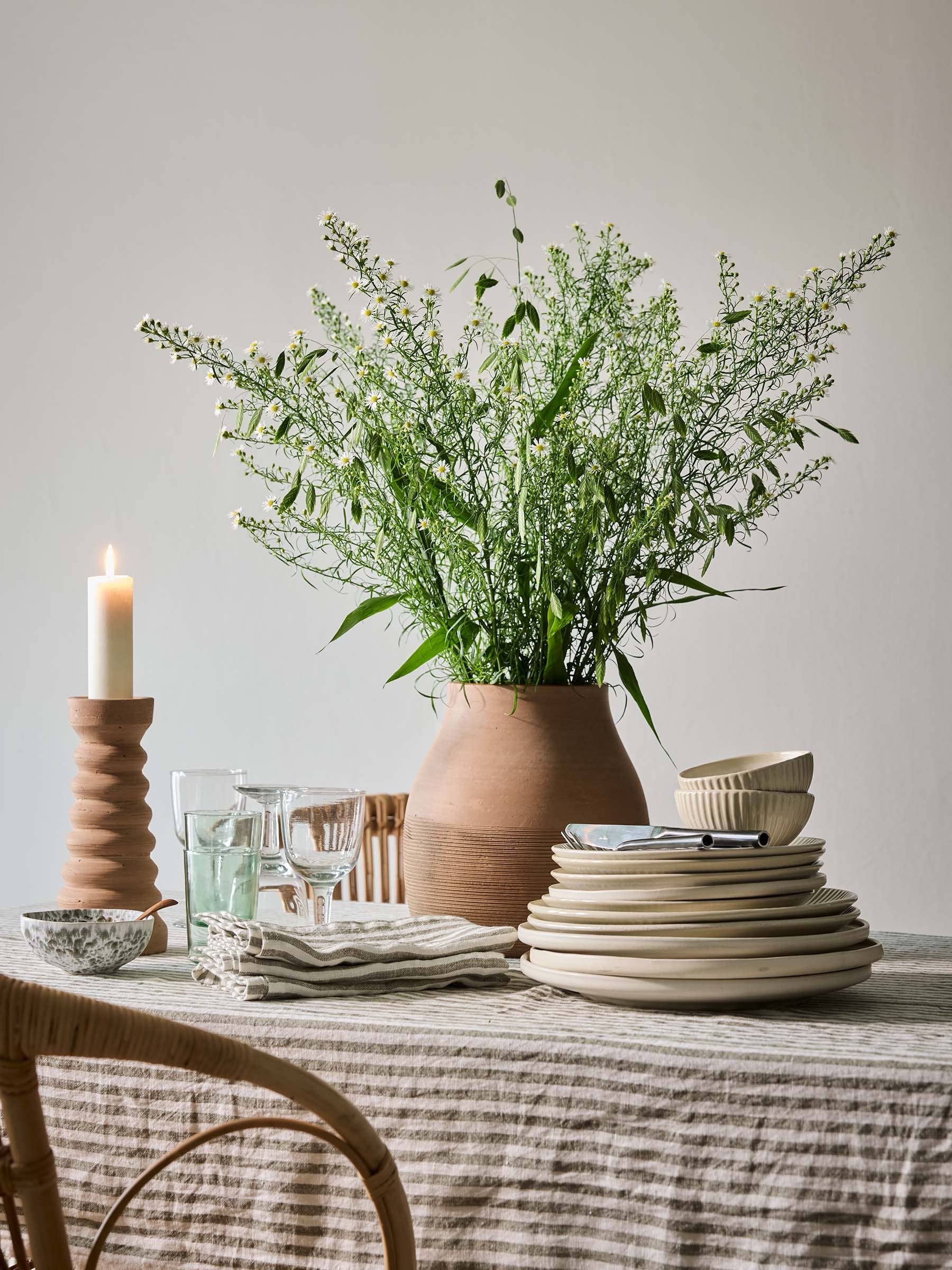 Tell Me More - Wholesale Tablecloth - Leon tablecloth 145x1454