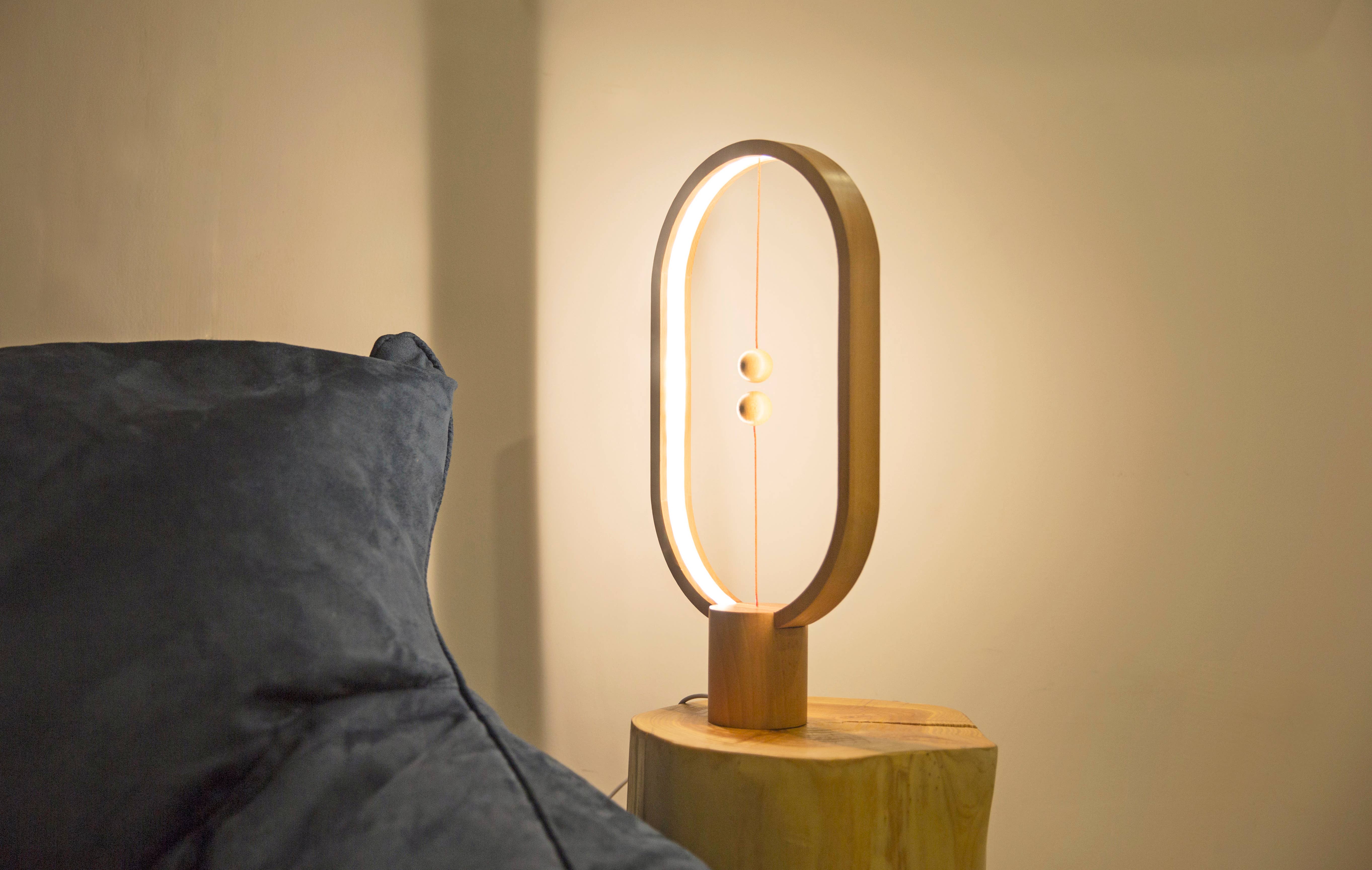 Allocacoc DesignNest - Wholesale Accent/Desk Lamp - Heng Balance Lamp Ellipse Mini USB-C; Portable; LIGHT WOOD 11