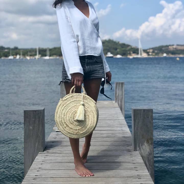 Handwoven Round Straw Tote, Natural Beach Handbag, Beach bag for wholesale by craftberber