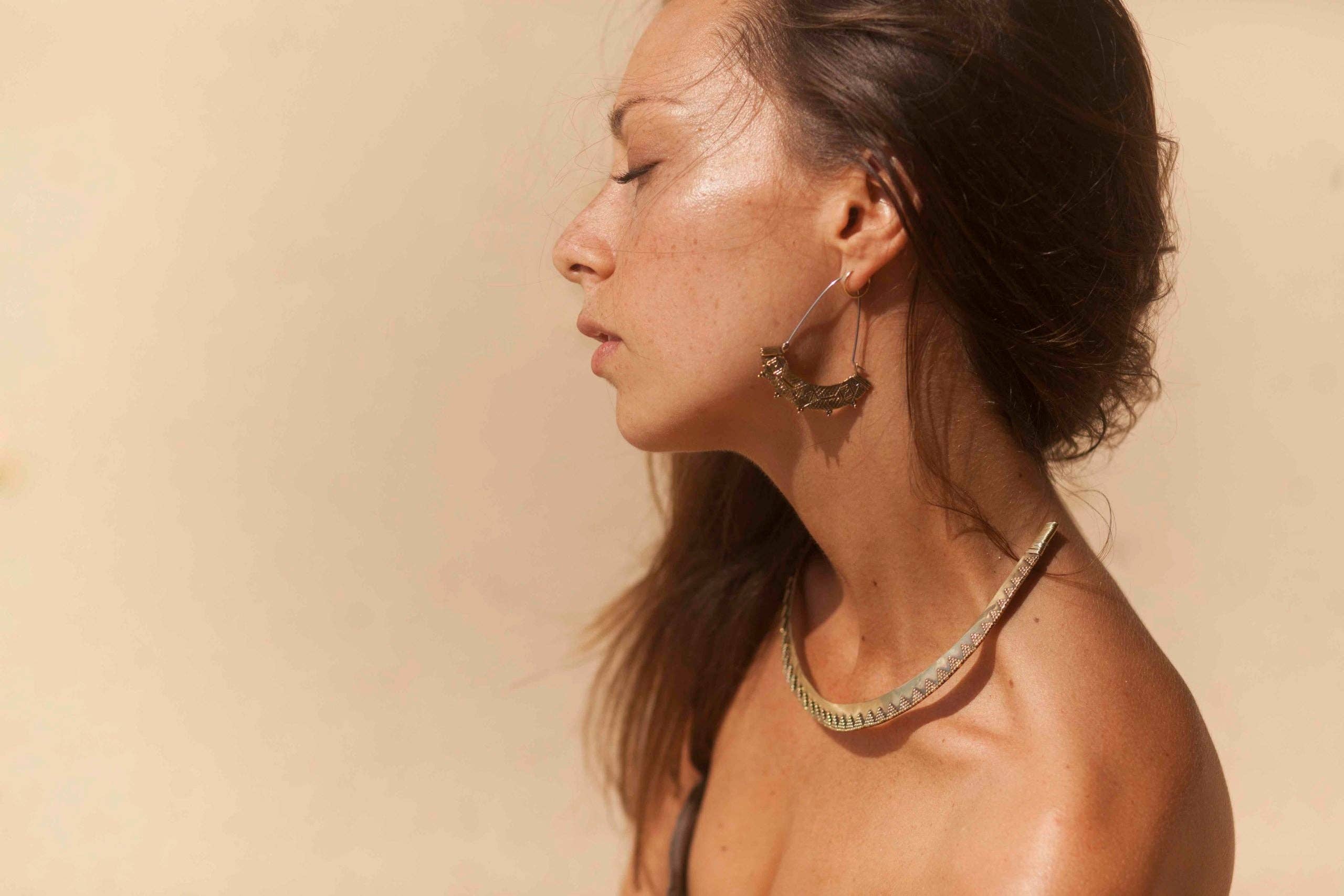 Nakila Collective - Wholesale Hoop Earrings - Uma Hoop - brass2