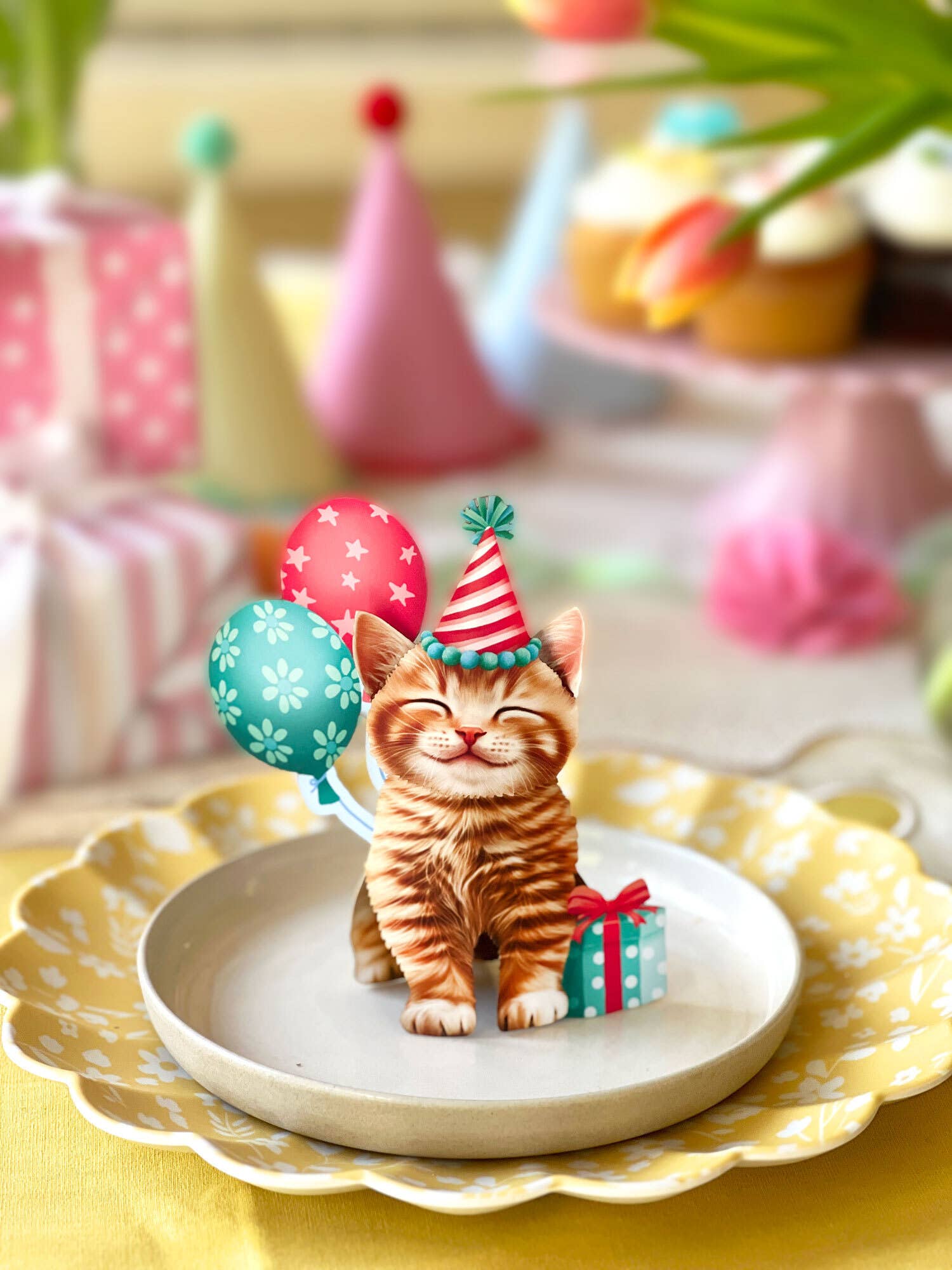 FreshCut Paper LLC - Wholesale Everyday Greeting Card - Mini Birthday Kitten (10 Mini Pop-up Greeting Cards)2