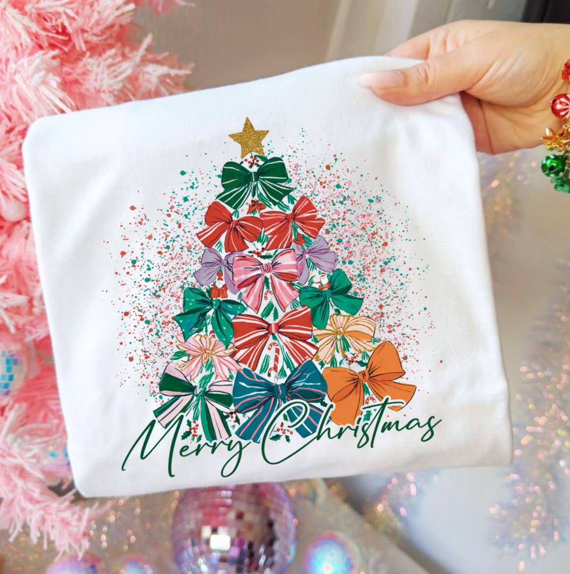 Posh Magnolia Boutique - Venta al por mayor Camiseta estampada - Mujer - Camiseta Gildan de Árbol de Navidad0