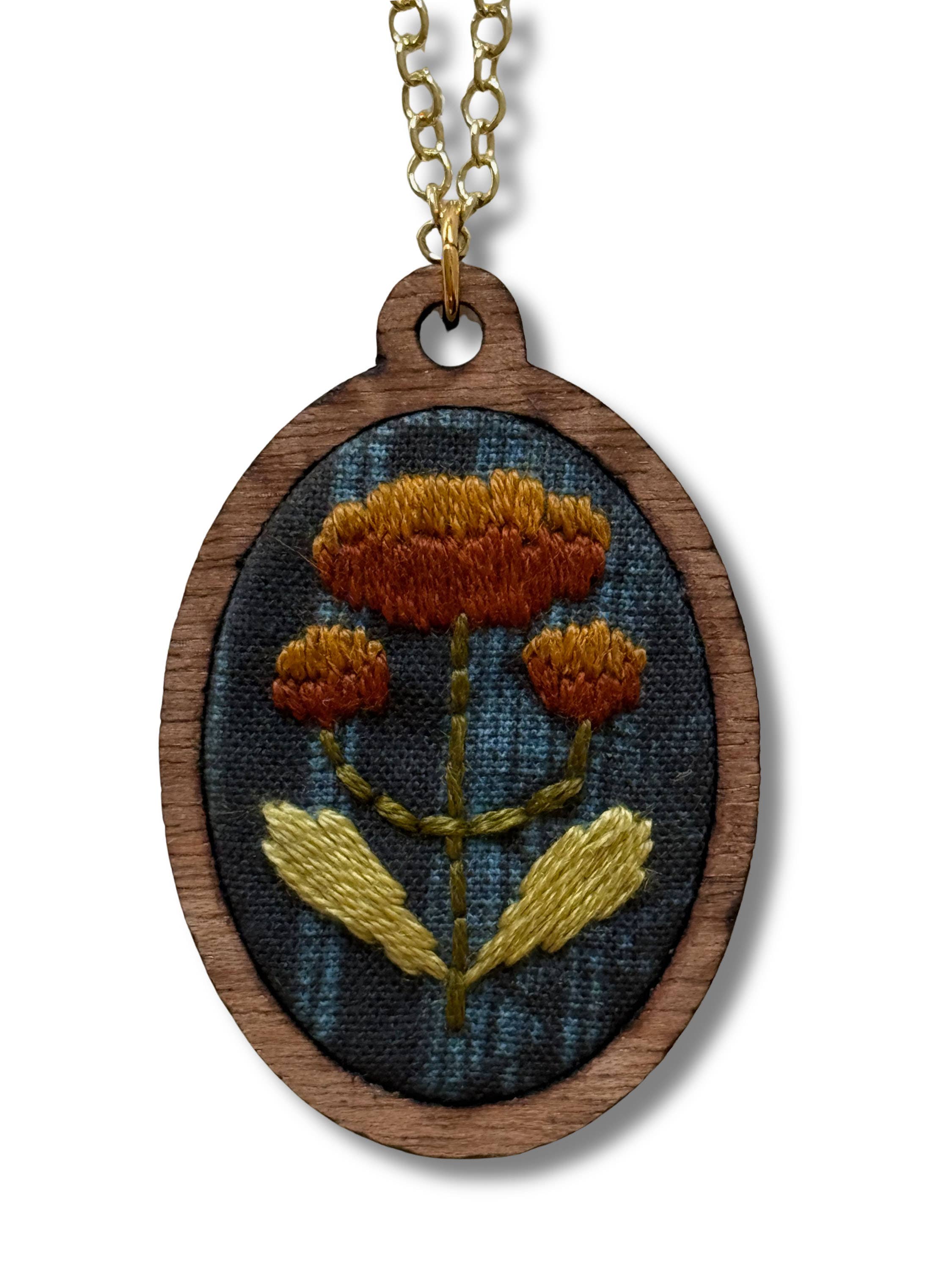 Rikrack - Wholesale Craft Sewing Kit - Folk Flowers Embroidery Necklace Kit1