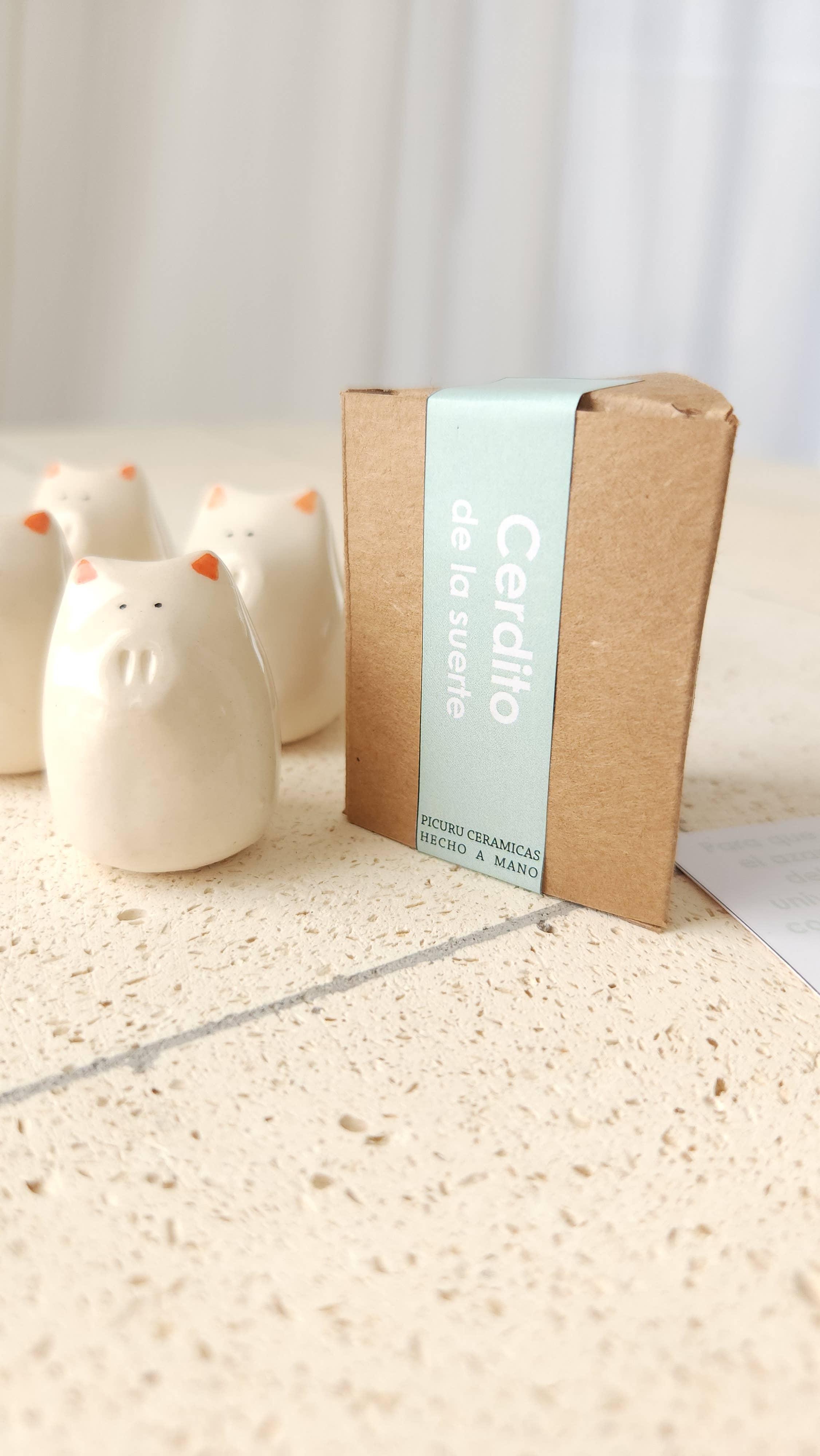 Picuru ceramicas - Wholesale Decorative Figurine - Lucky Pig Amulet (5 languages)6