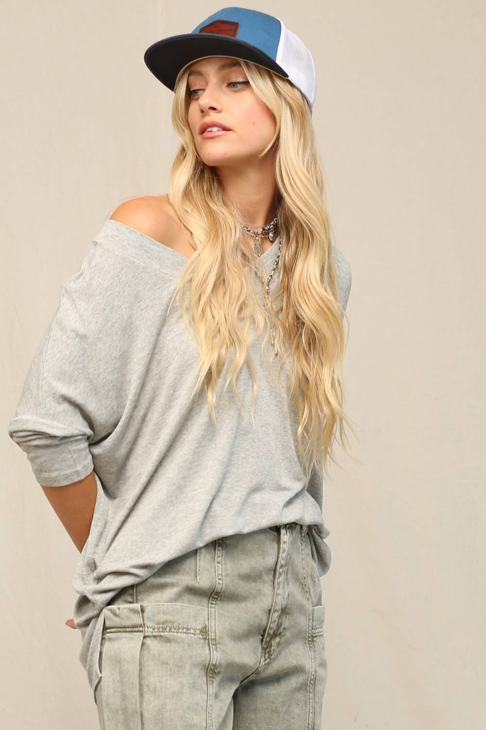 KyeMi - Vente Haut en maille – femme - Haut en maille à coupe ample avec col en V11