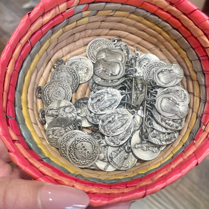 Love and Honor Jesus LLC - Vente Jeton/pièce de collection - Médailles vintage des années 1960 environ4