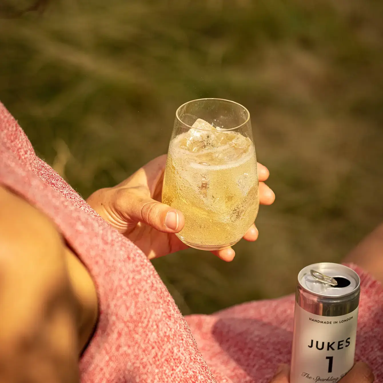 Jukes Cordialities - Vente Apéritifs sans alcool/mocktails - Jukes 1 - The Sparkling White - Boîte de 42