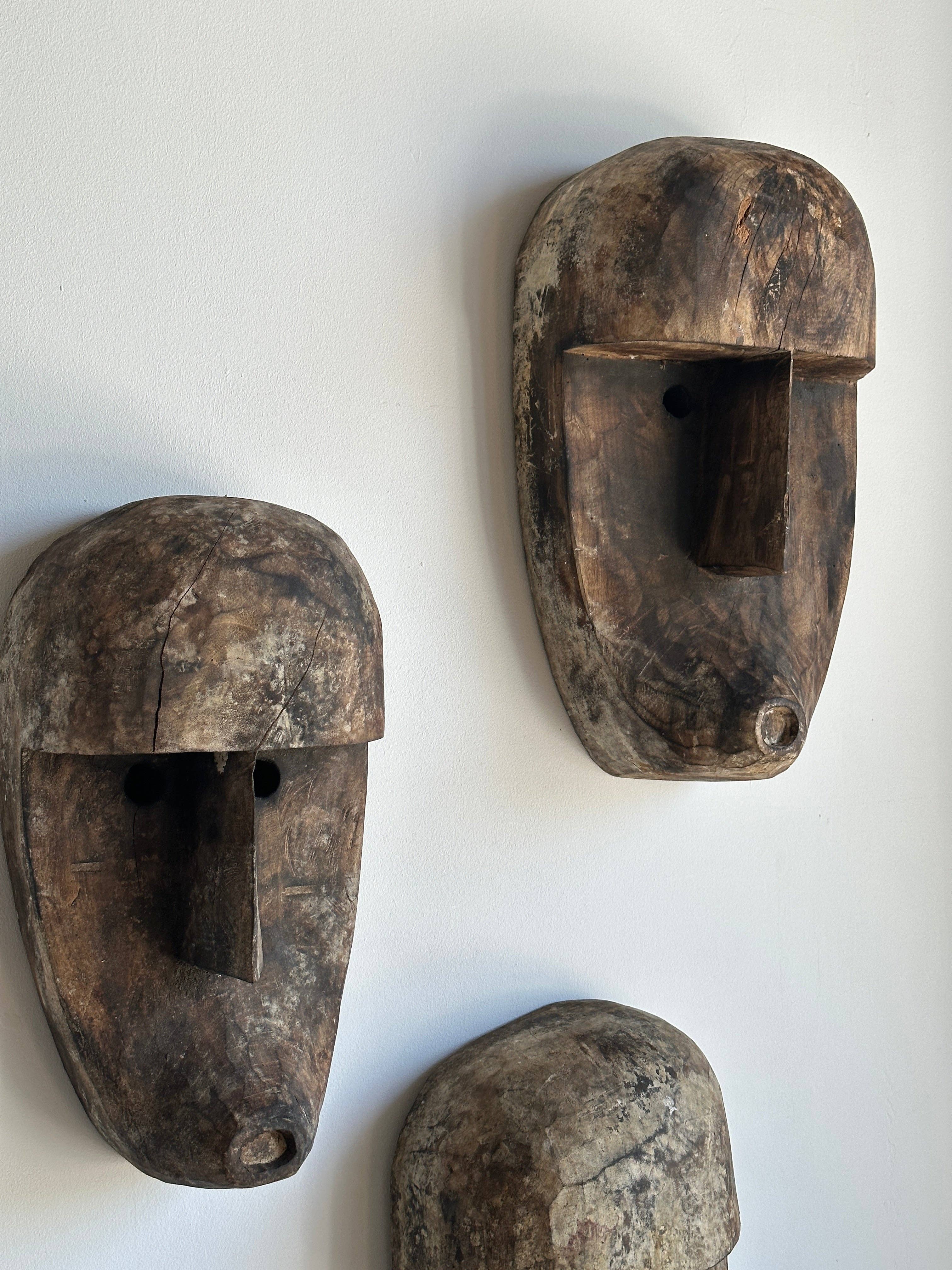 Office Objets – wholesale Skulptur – Stor Timor-mask i patinerat trä, höjd ca 50 cm (3 stycken)40