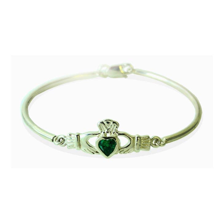 Pierre de naissance Claddagh pour la vente par CLANDELA