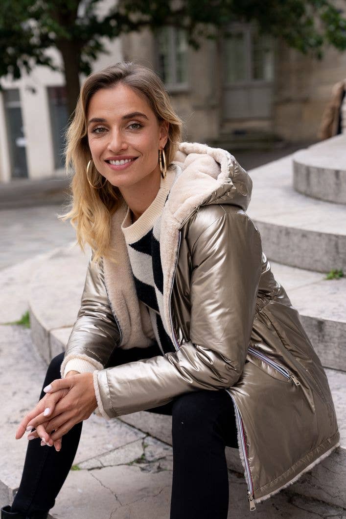 Attrait Paris - Wholesale Jas - Dames - Halflange omkeerbare bontjas met capuchon2