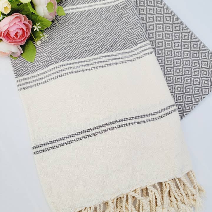 EBRU Home - Wholesale Throw Blanket - Throw Blanket, Farmhouse deco, Fall deco, Quick fold throw14