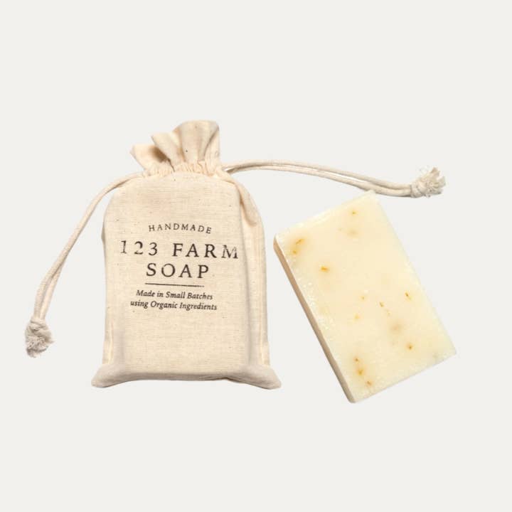 Savon en barre au pamplemousse rose, 113 g. pour la vente par 123 Farm