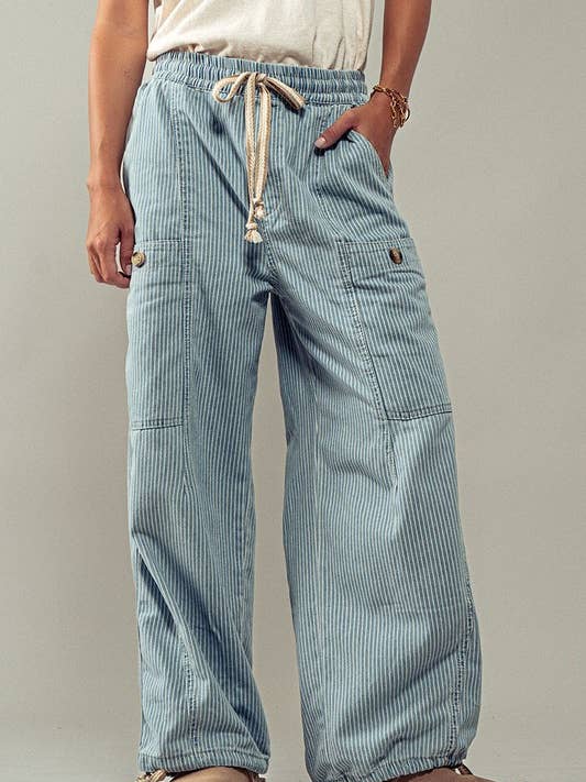 Pantalon cargo urbain décontracté avec cordon de serrage pour la vente par Fashion Week