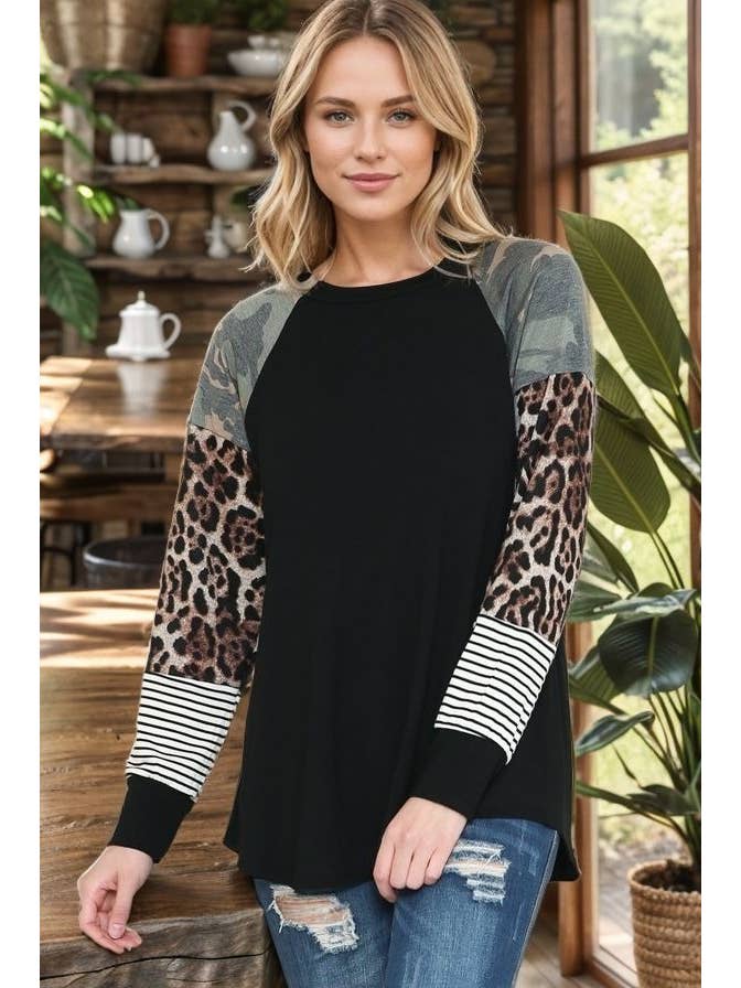 Burgundy Apparel - Wholesale Tunic - Women's - SOLID TUNIC TOP WITH CONTRAST SLEEVES