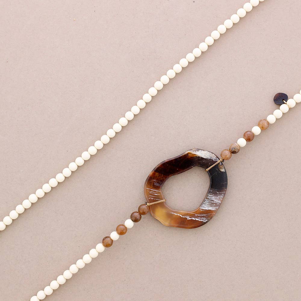 Sonata – wholesale Choker/Krage – Oregelbunden cirkel harts långt bollhalsband6