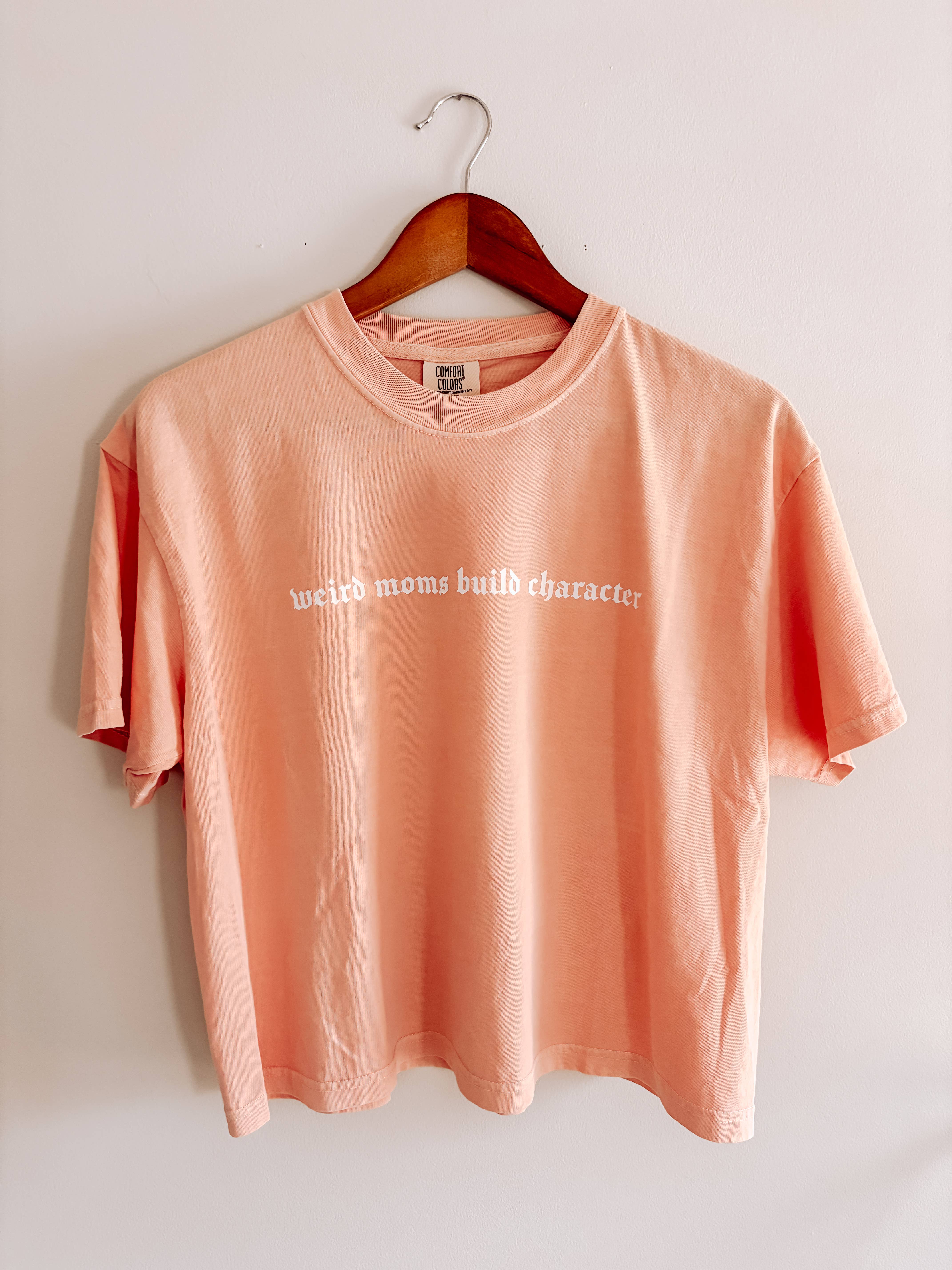 LOLA MAGNOLIA - Vendita all'ingrosso Maglietta serigrafata - Donna - MAGLIETTA SQUADRATA MAMME STRANE7