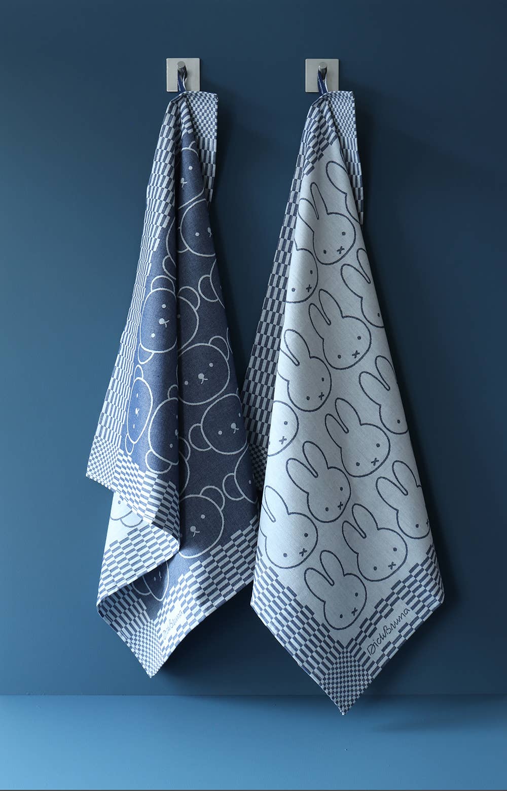 Hollandsche Waaren - Wholesale Tea Towel - Tea Towel Dick Bruna | Miffy in a Row1