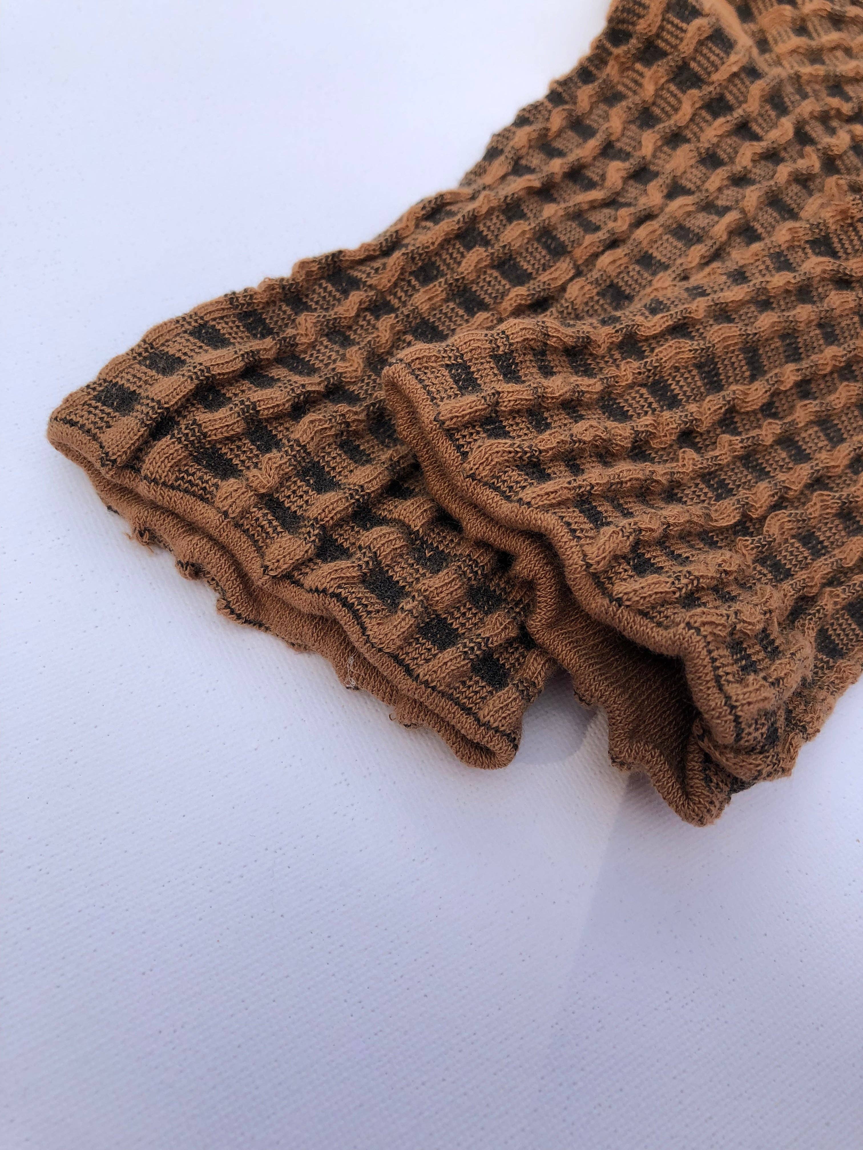 Cream Gingham våffelstrumpor - neutral för wholesale på Faire6