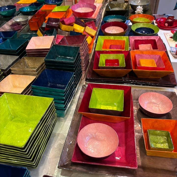 Piatti Rettangolari Decorativi in Conchiglia Capiz – Collezione Artigianale Premium per la vendita all'ingrosso da parte di Muno