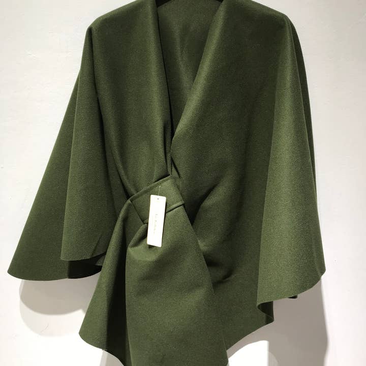 Only Yuan - Wholesale Poncho - Women's - ref 30520 poncho