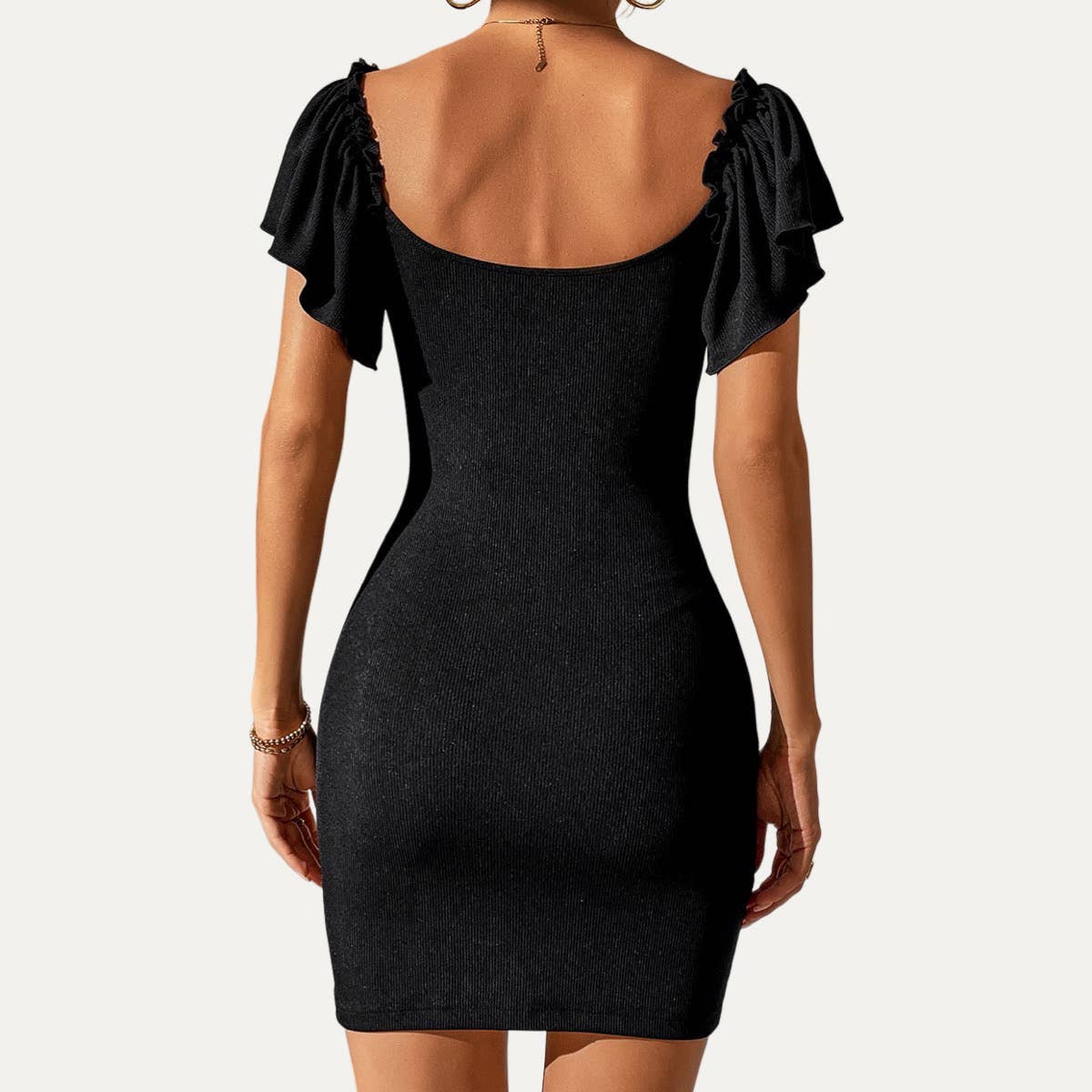 NOIR Mini-robe moulante noire côtelée Party Tonight à torsades sur le devant en vente sur Faire5