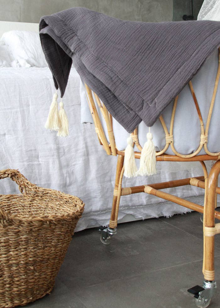 BeBambú - Vendita all'ingrosso Culla - Neonati - Culla ovalina in bambù intrecciato con ruote e baldacchino fatto a mano7