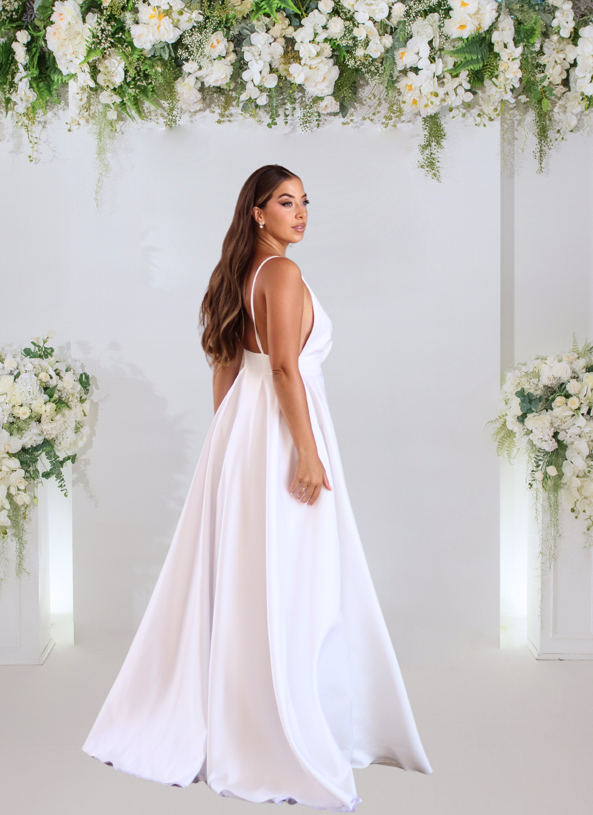 MAUÎ OFFICIAL Atelier – wholesale Klänning - Dam – Strukturerad brudklänning med blommor2