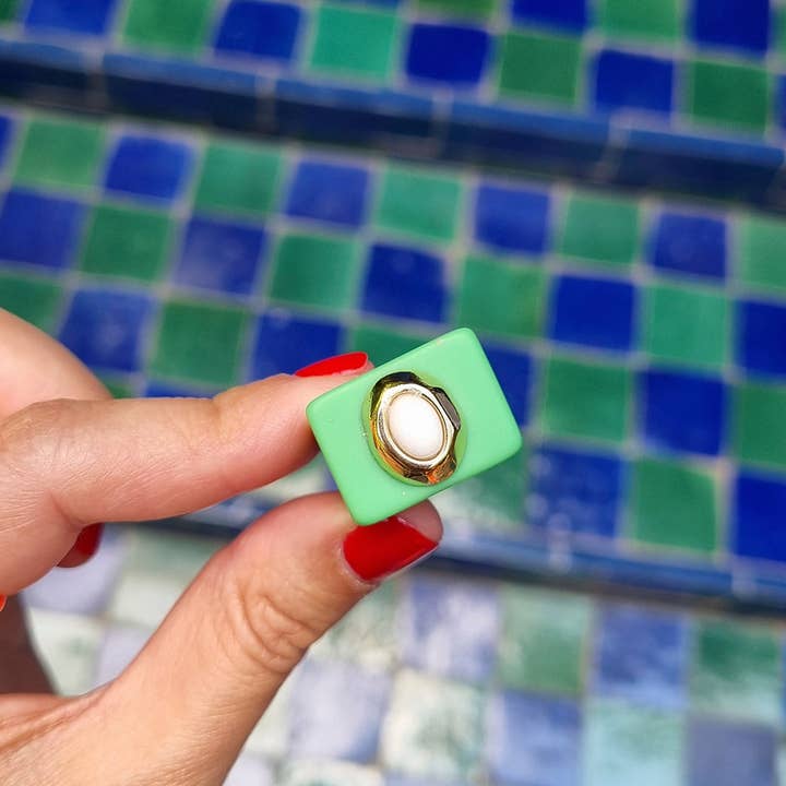 ÉMOLO - Wholesale Cocktail/Statement Ring - Large green ring with white porcelain1