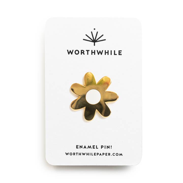 Worthwhile Paper – wholesale Lapel pin/button – Minimal Daisy Enamel Pin0