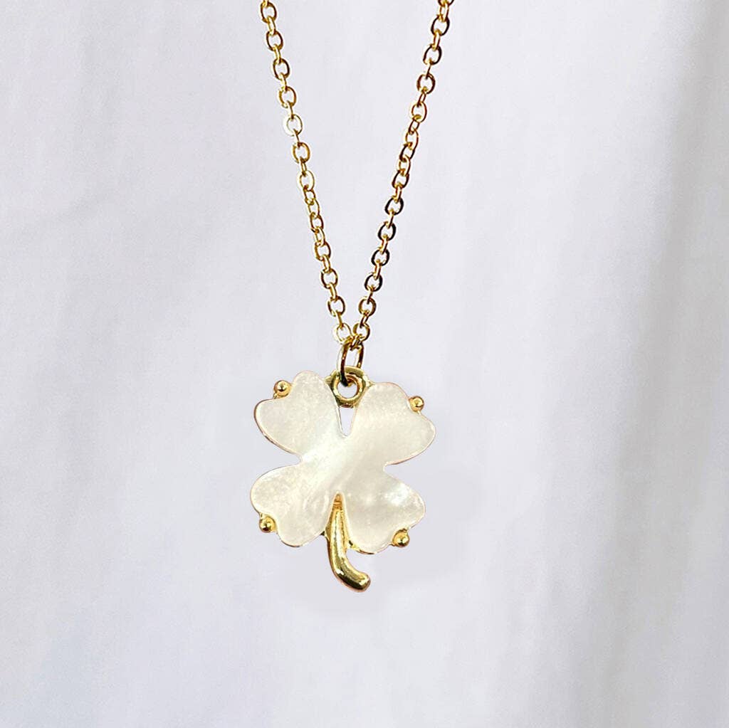Lucent Studios Ltd - Wholesale Pendant/Charm Necklace - Lucky Charm Clover Necklace1