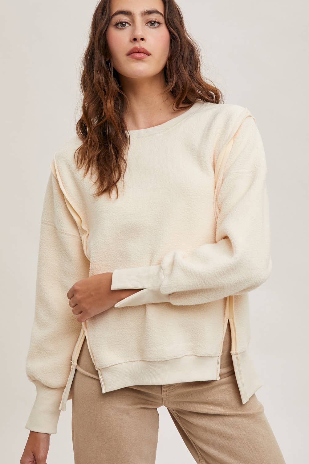 Peace Love Line – wholesale Sweatshirt - Dam – PL3896 - RUNDHALSAD TEDDYTRÖJA MED SLITSAR13