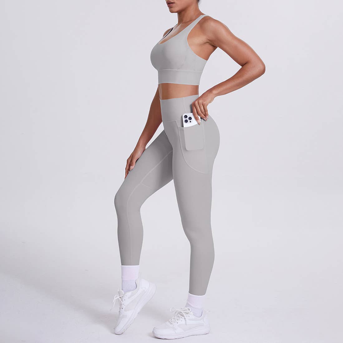 Sodalemon - Venta al por mayor Conjunto de ropa deportiva - Mujer - Conjunto de Yoga para Mujeres: Leggings de Cintura Alta con Bolsillo + Sujetador Deportivo21