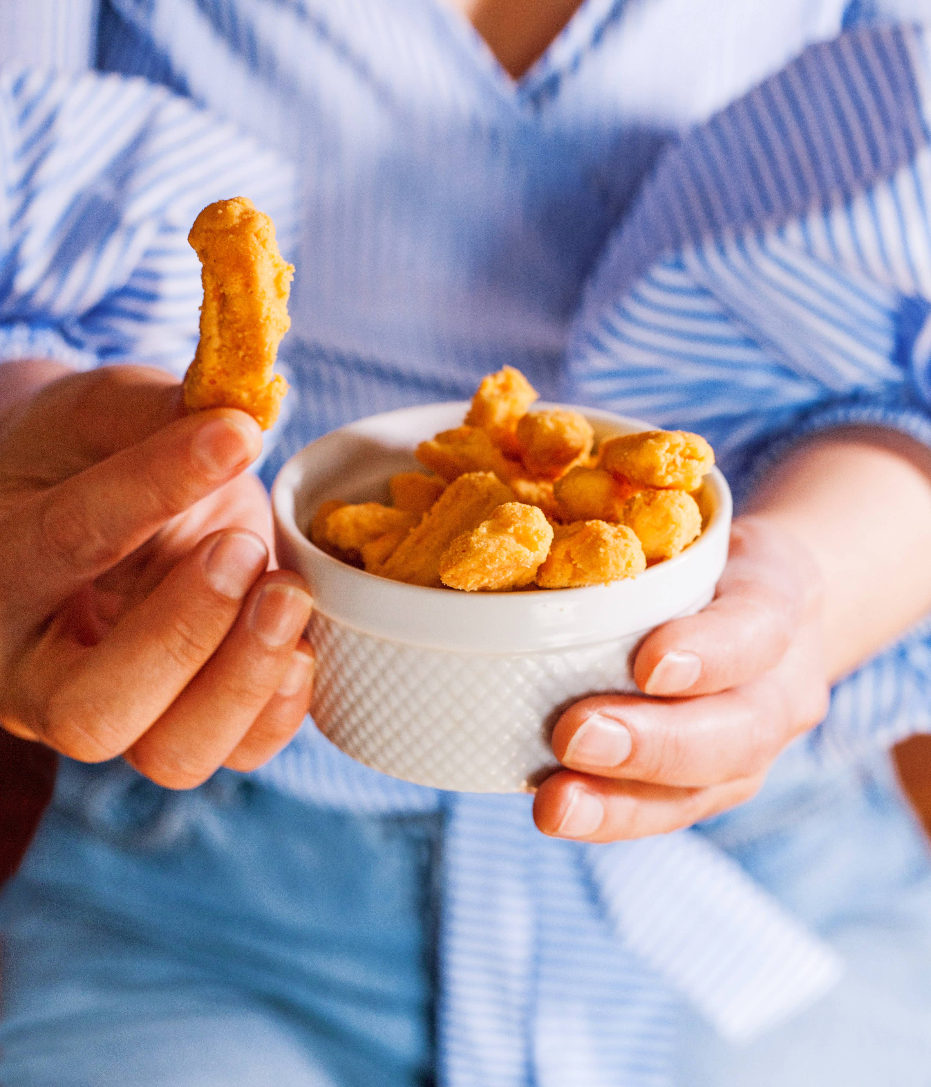 Mama Geraldine's - Wholesale Puffed Snack - 4.5 oz. Aged Cheddar (Traditional) Cheese Straws1