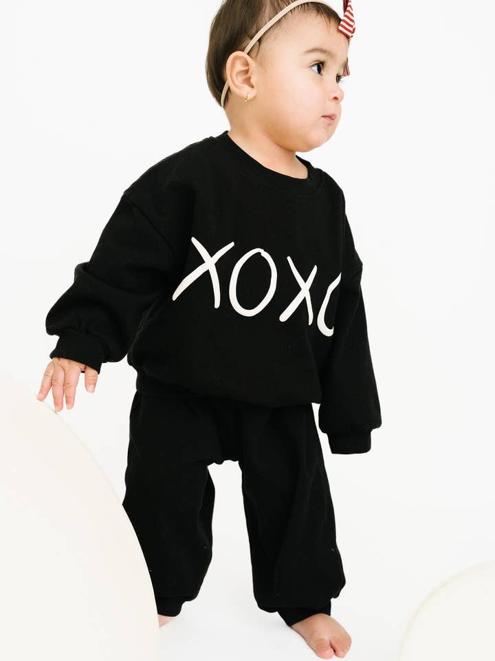 Little One Shop - Wholesale Clothing Set - Baby - Hugs & Kisses Sweatsuit5