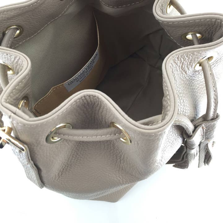 MBP094BT3_BLANC pour la vente par Marina Galanti