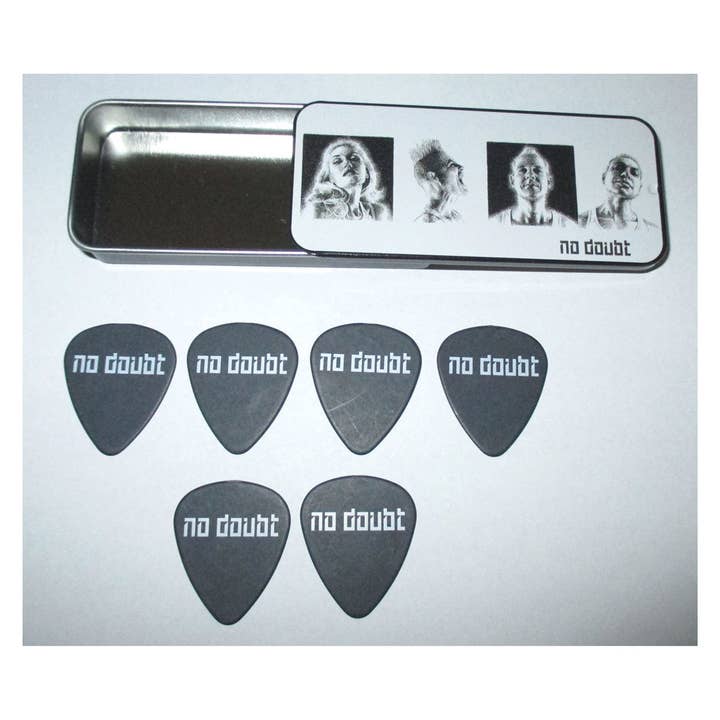 Rockabilia - Wholesale Music Accessory - No Doubt Logo Guitar Pick