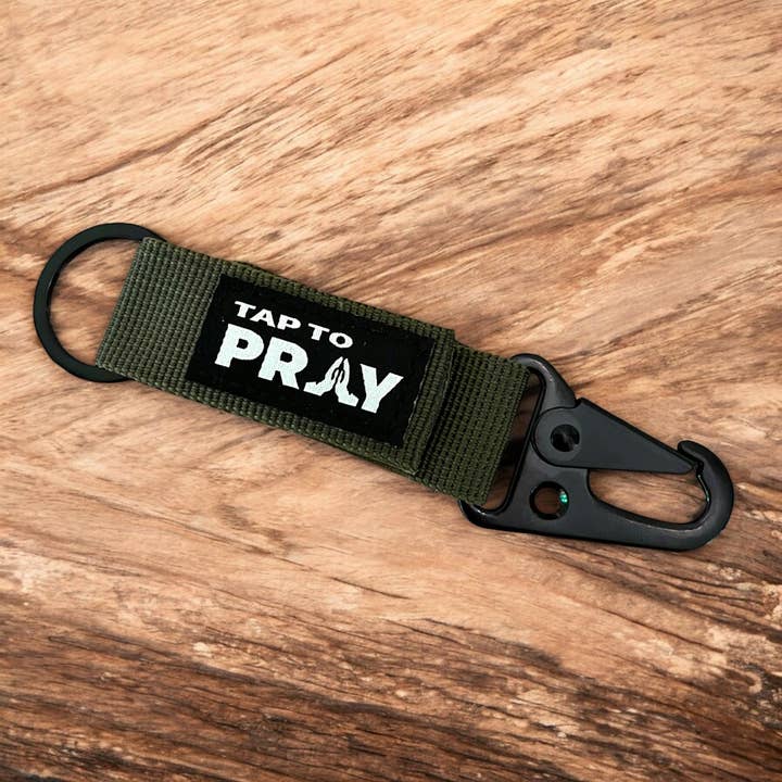 Versible - Wholesale Keychain - Unisex - Tap To Prayâ„¢ - Tactical Carabiner Keychain