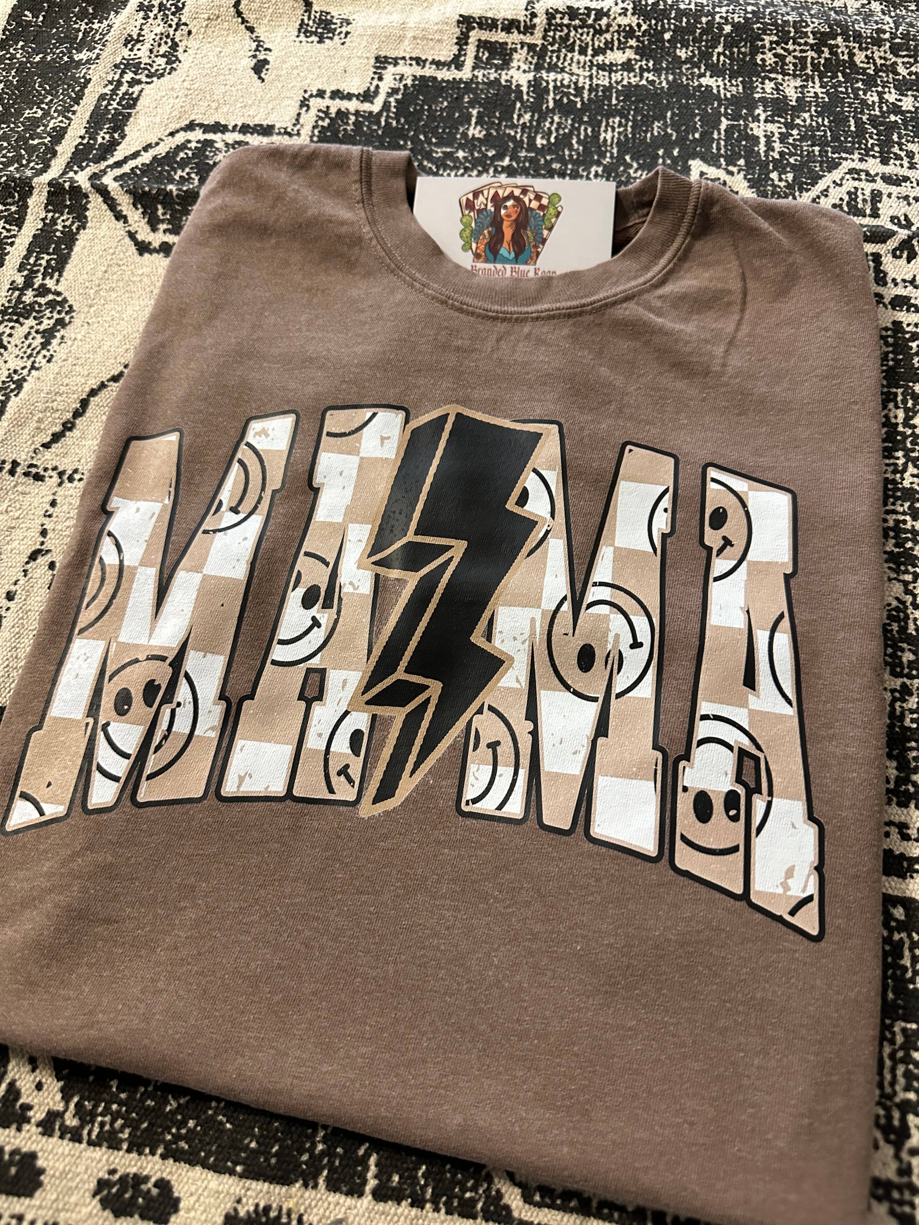 The Branded Blue Roan – Großhandel T-Shirt (Grafikdruck) – Damen – T-Shirt mit Smiley-Karomuster mit Mama-Grafik1